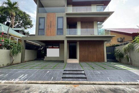 590614818_1314353210733268_4749872723757492433_n