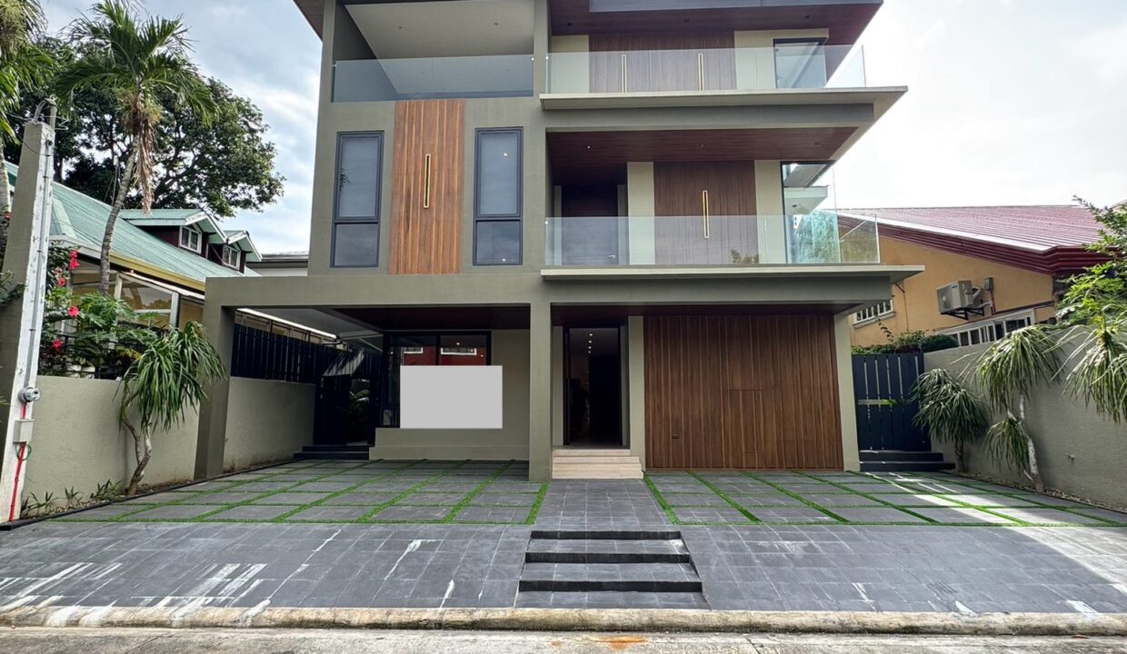 590803784_1314355714066351_2580997174231977575_n