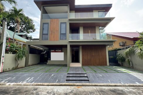 590803784_1314355714066351_2580997174231977575_n