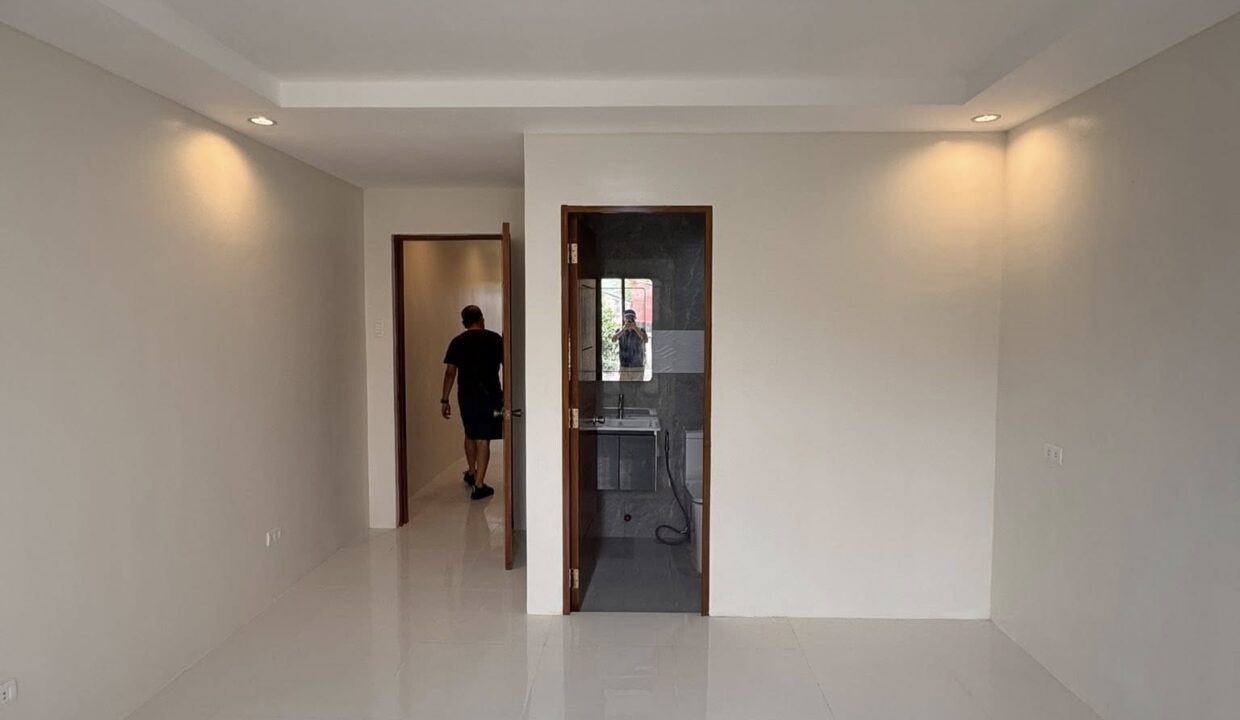 591272816_10241095640266269_7207709479509985325_n