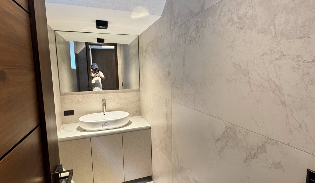 591415358_1314355174066405_3962408396445310893_n