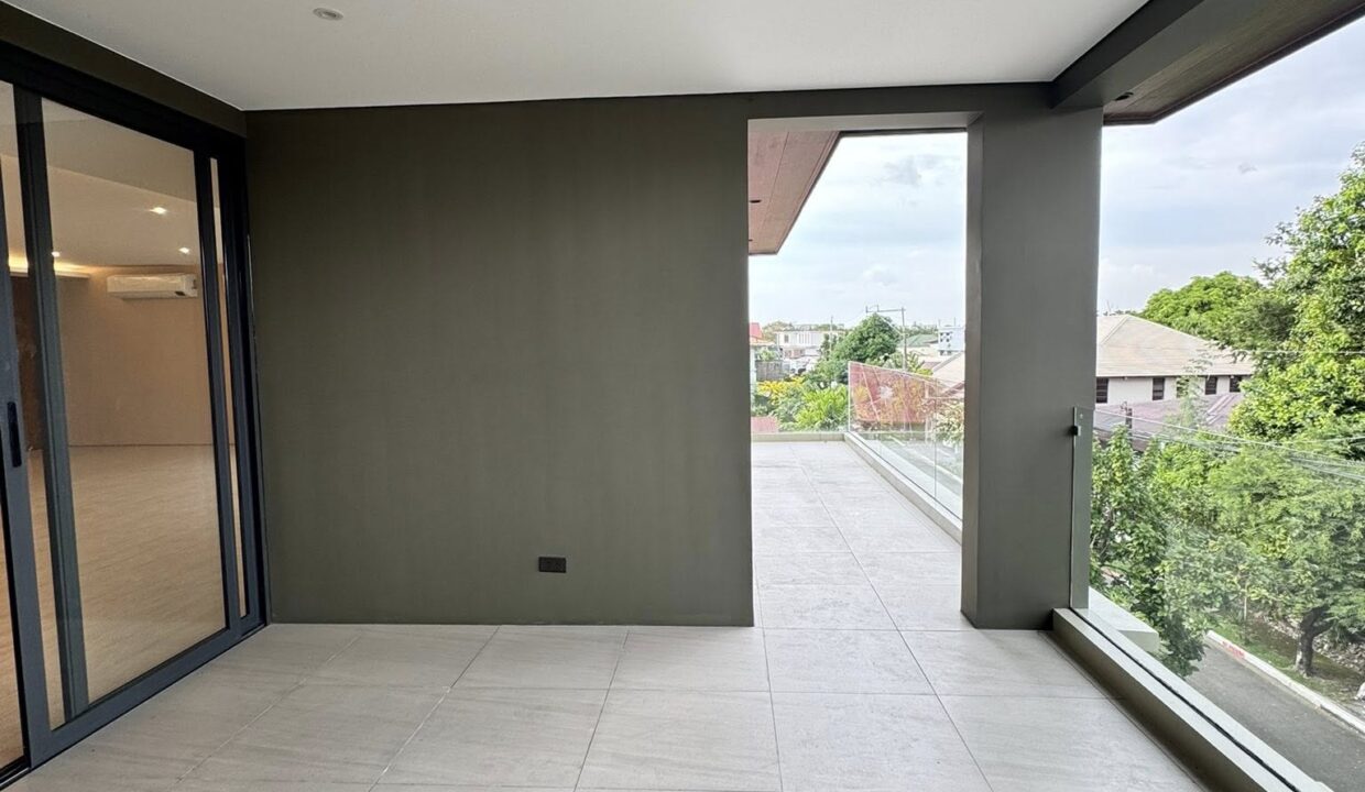 591642483_1314355867399669_7130550586647843446_n