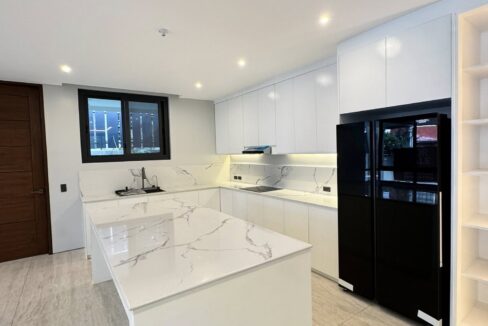 591954298_1314357564066166_6632553470376314639_n