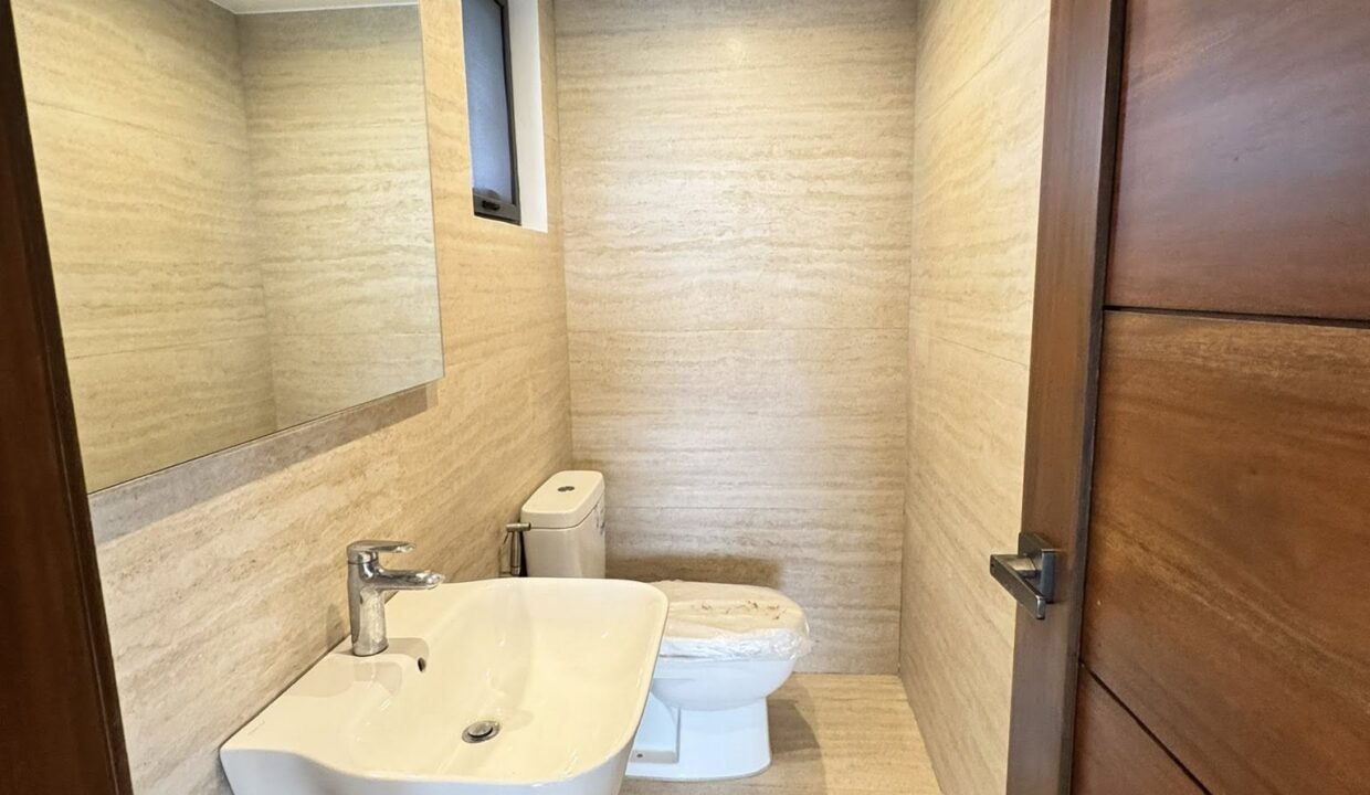 592161294_1314359047399351_5125809876088647231_n