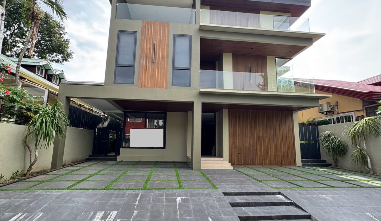 592267086_1314358837399372_7169476099089251071_n