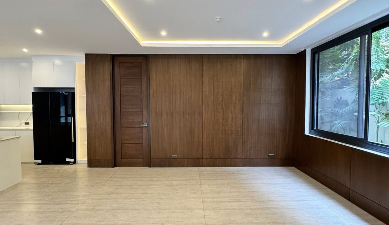 592975076_1314358464066076_8470738880869640896_n