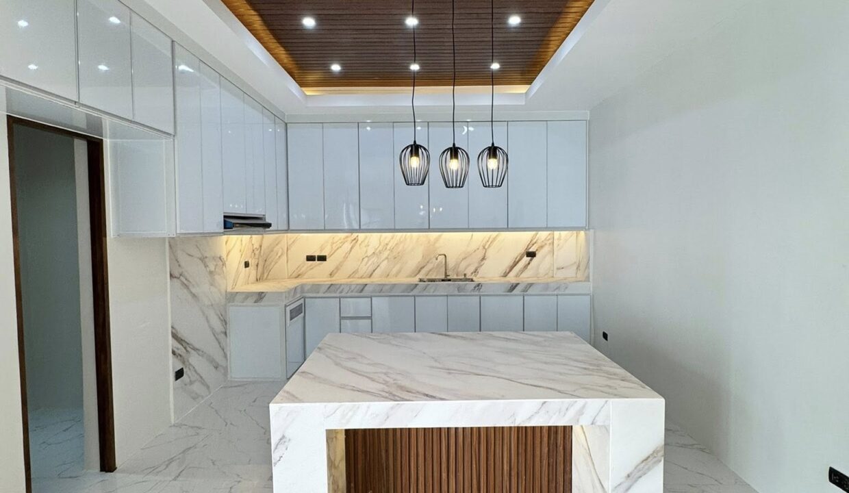 594078441_10240966209590583_1332575420049409243_n