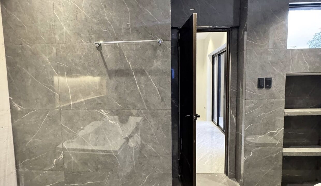 594327091_10240966201790388_8882933821024647261_n