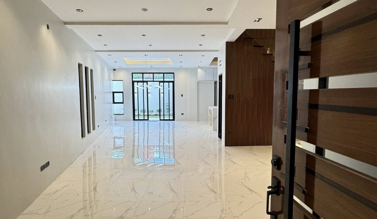 594556096_10240966228271050_299011735894369417_n