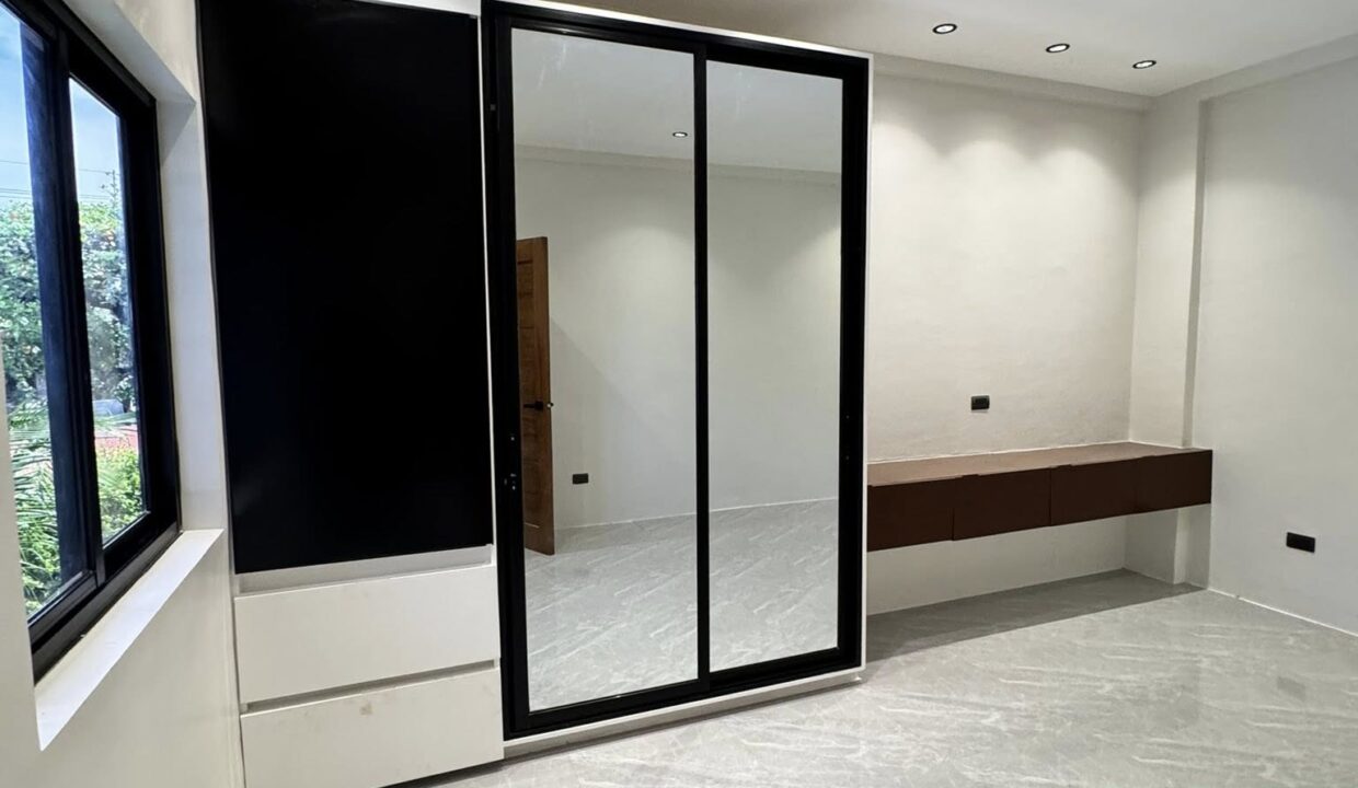 594849614_10240966209710586_307778615473278760_n