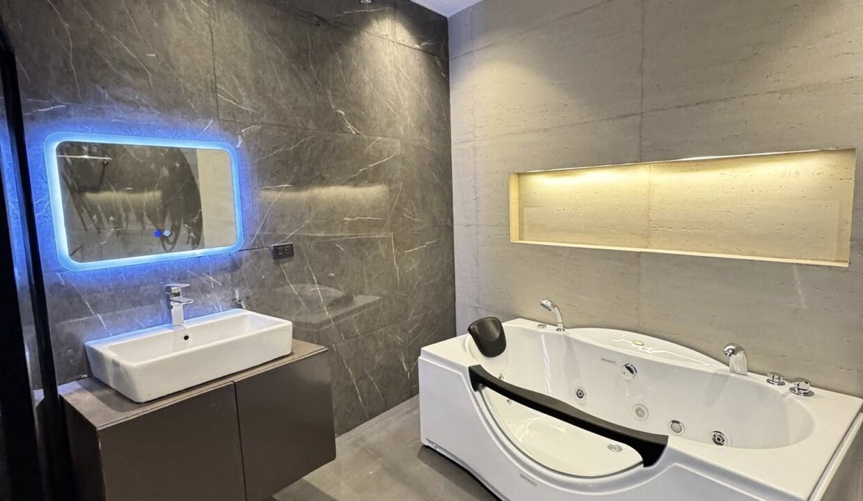 594955383_10240966223910941_3030981855403746236_n