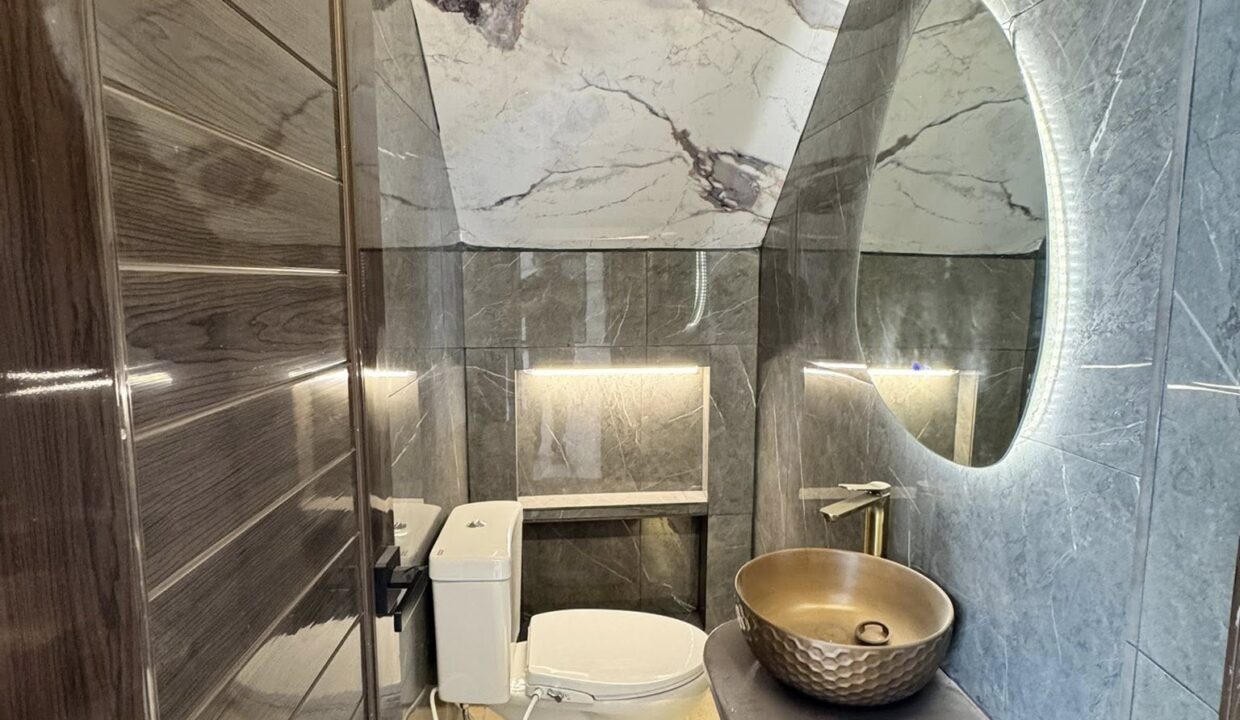 594966158_10240966203350427_3534039640167944464_n