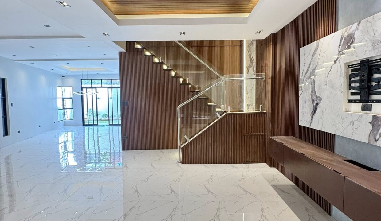 595149635_10240966221030869_8930320974610637340_n