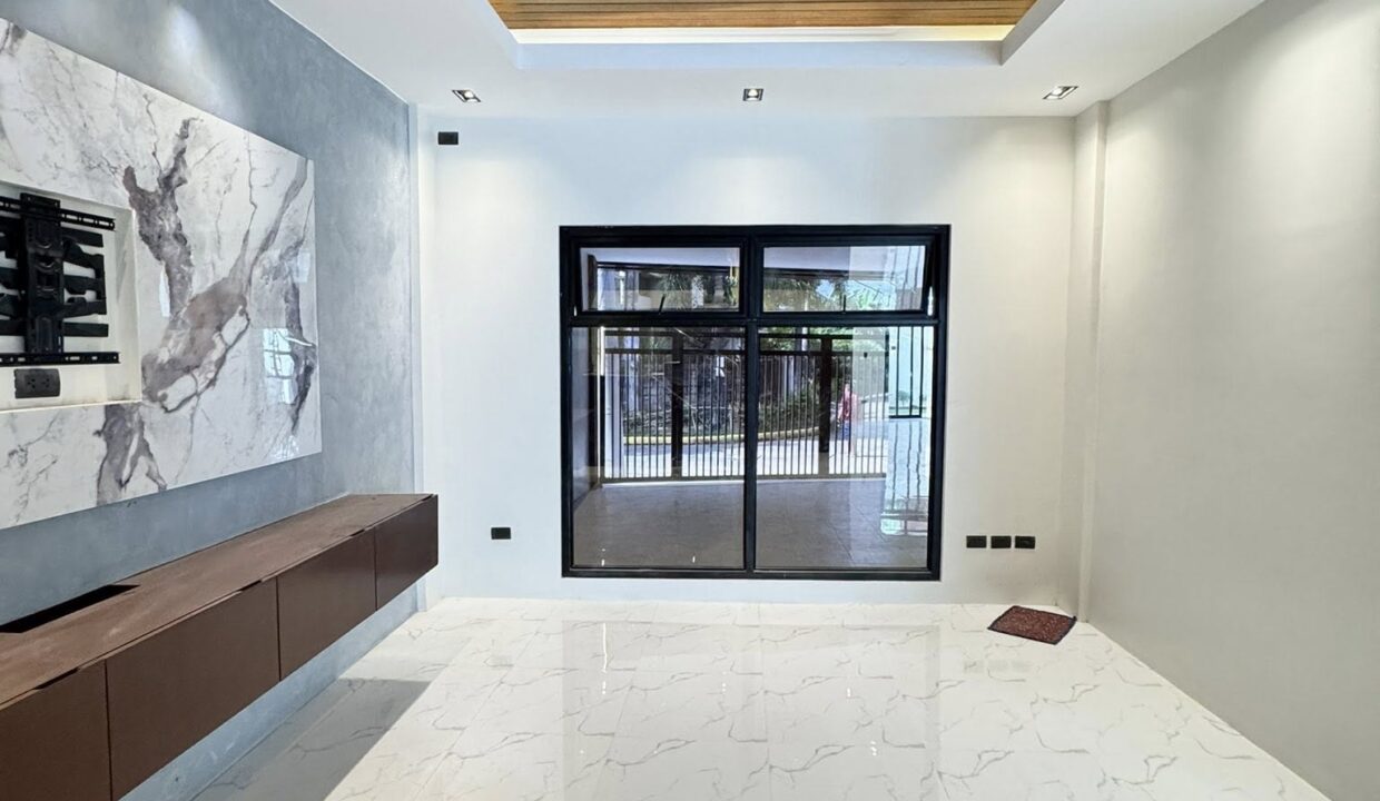 595190030_10240966230431104_8023342221089765315_n