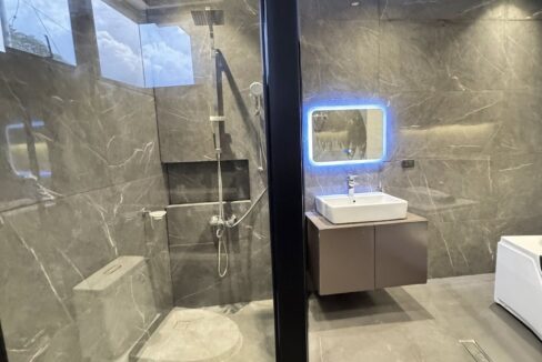 595427283_10240966221870890_5365522845880654787_n