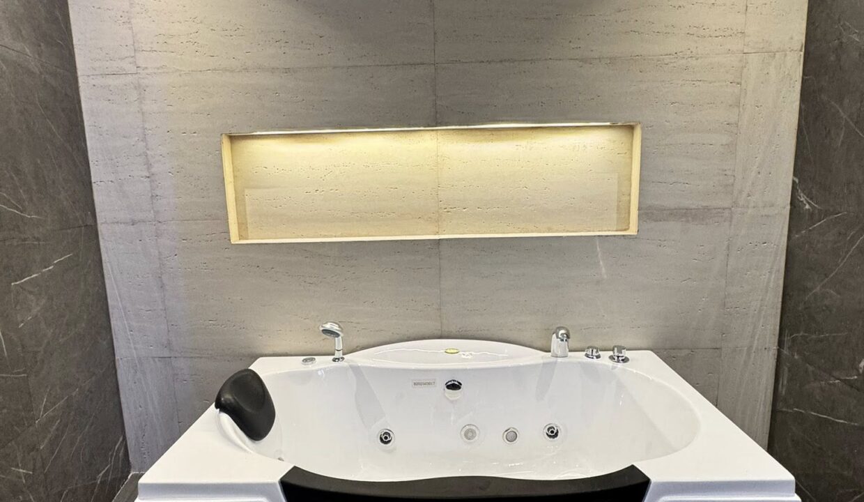 596453885_10240966210270600_4363031528539760120_n