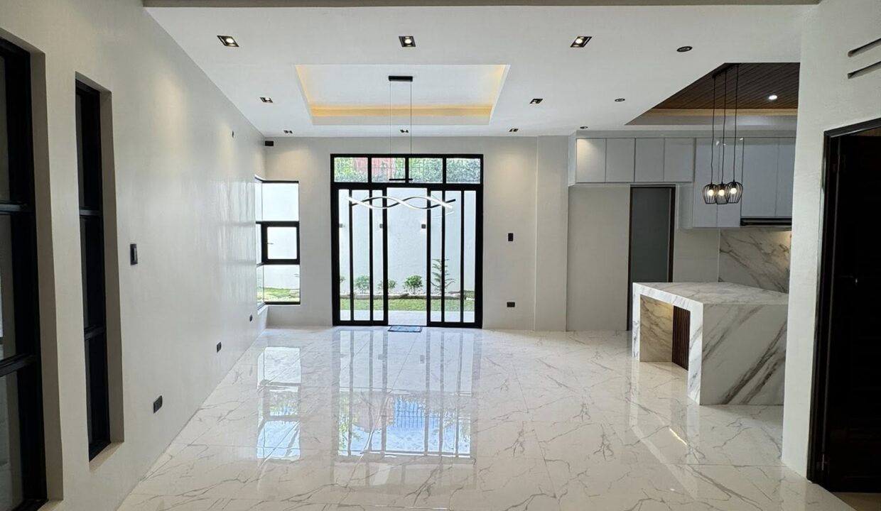 596500931_10240966173269675_2516518848235051318_n