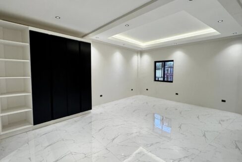 596620798_10240966198070295_1516652240257534769_n