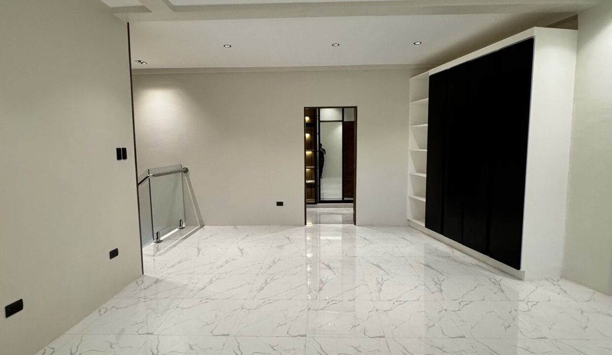 596760548_10240966222390903_7916514664368128323_n