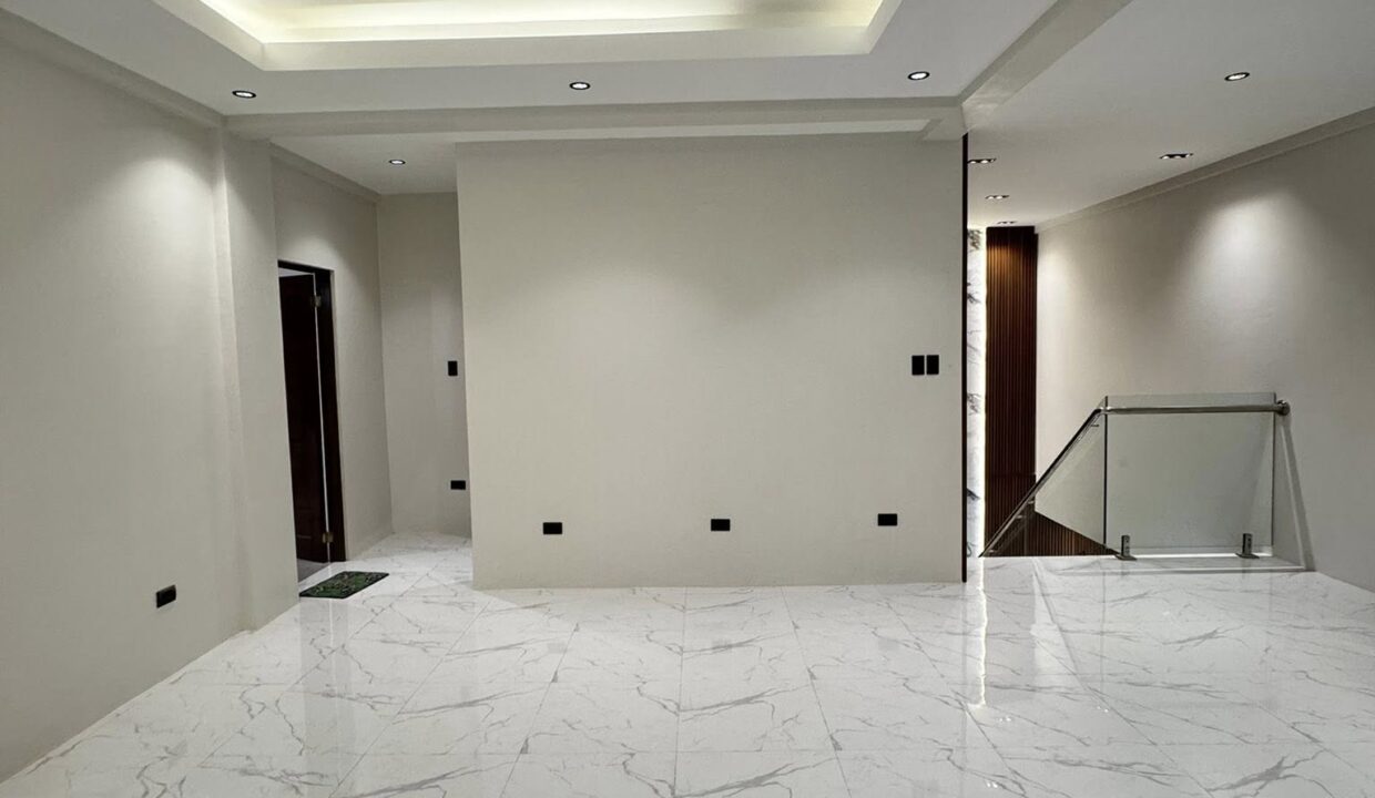 597352546_10240966224510956_528764447383474735_n