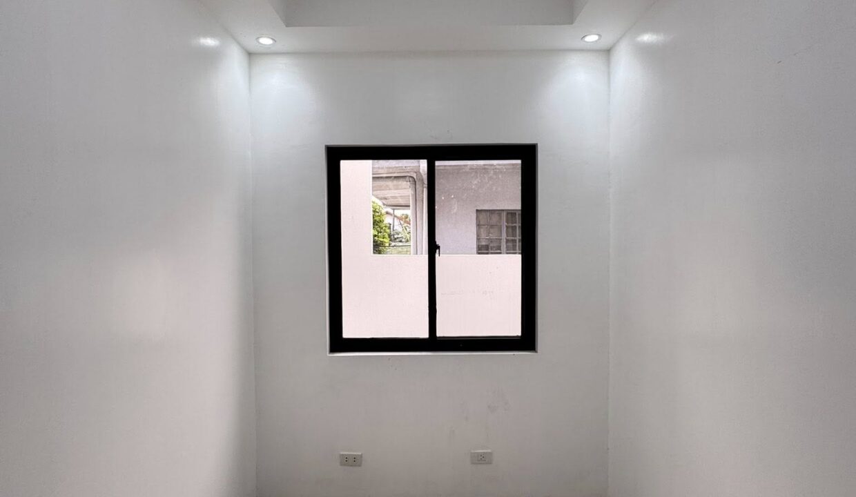 597976638_10241083966534433_4162184823837026965_n