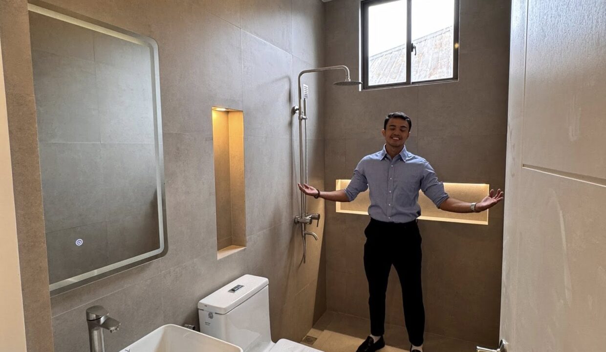 598298478_10241253605495301_1391923587683952890_n