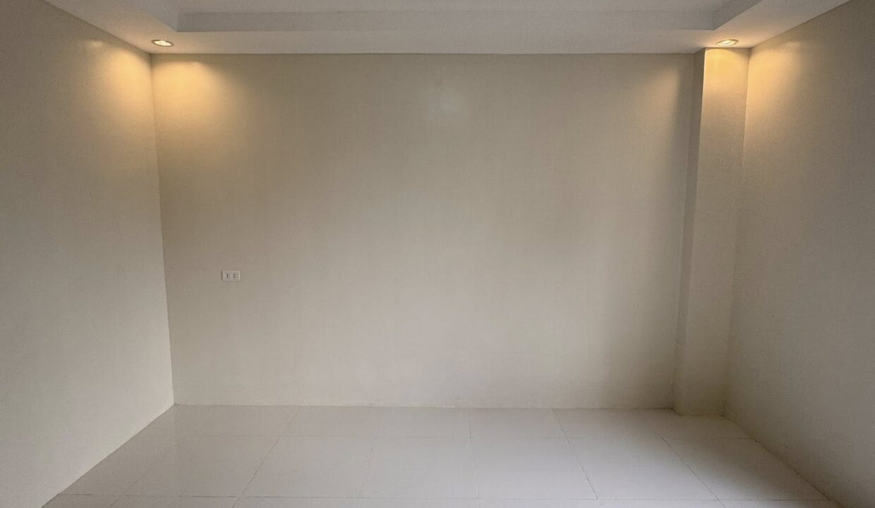 601966990_10241095648226468_4715788035749780496_n