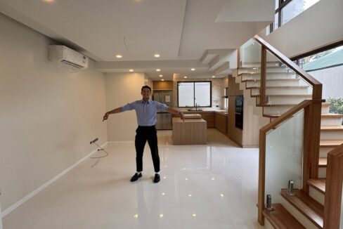 605873307_10241253626335822_4511890732723585906_n