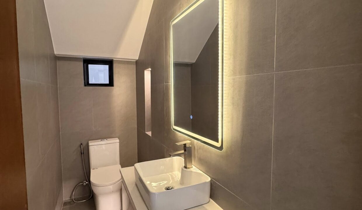 604751656_10241309950823899_4823452096185392850_n