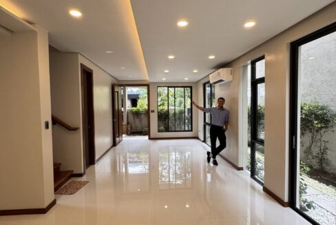 605532329_10241309891542417_3353863443274353501_n