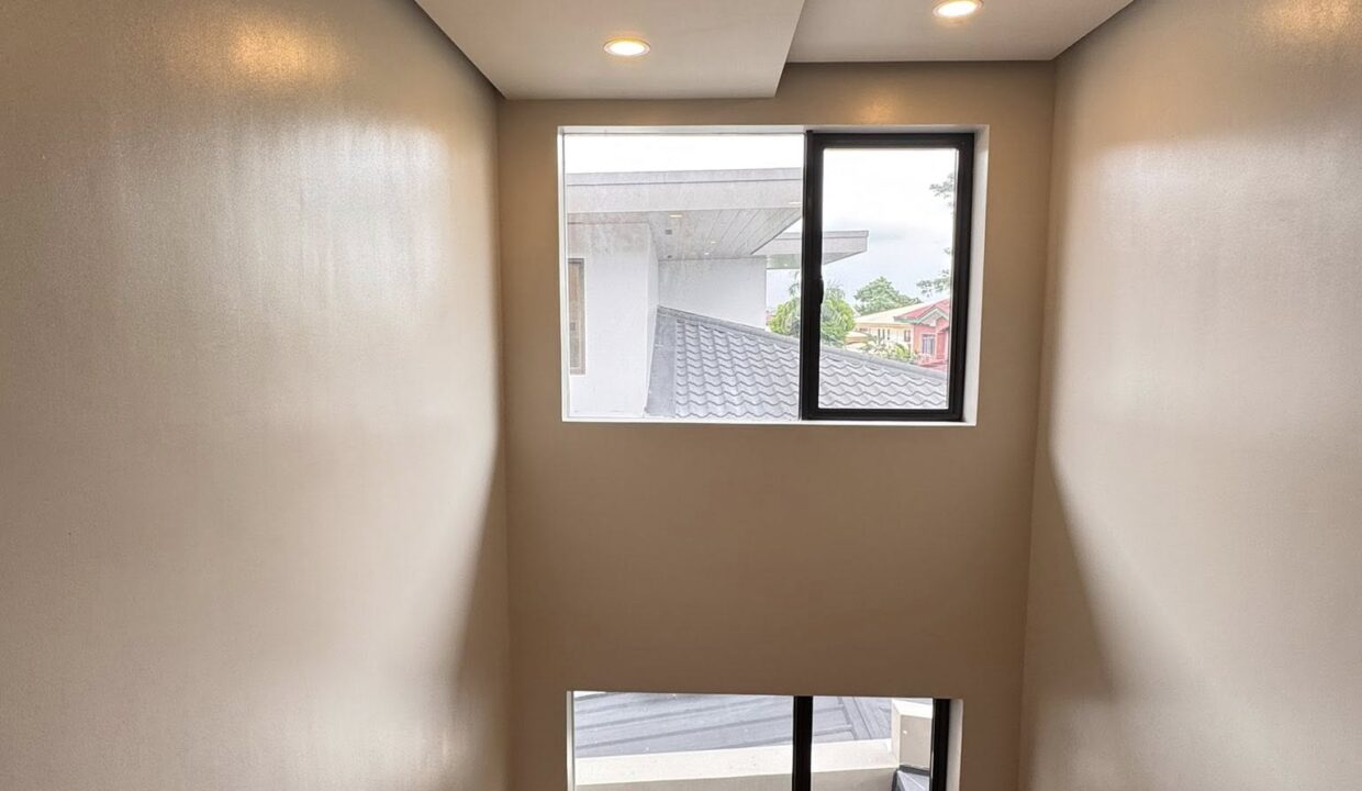 605653527_10241309946703796_2990731044414061888_n