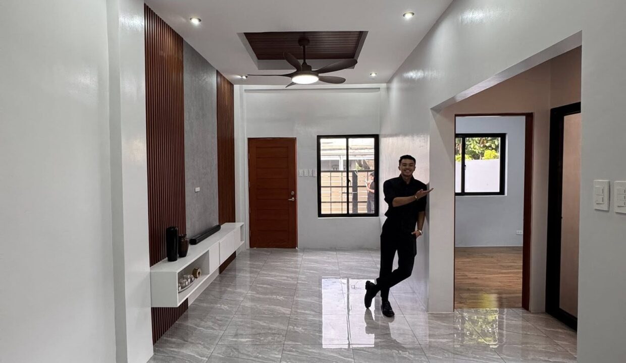 605723744_10241357139803594_591366441997445226_n