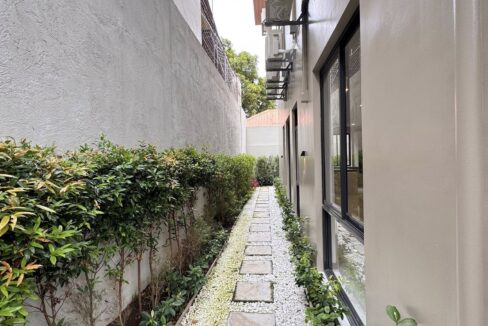 605912077_10241309911942927_1616761302083853790_n