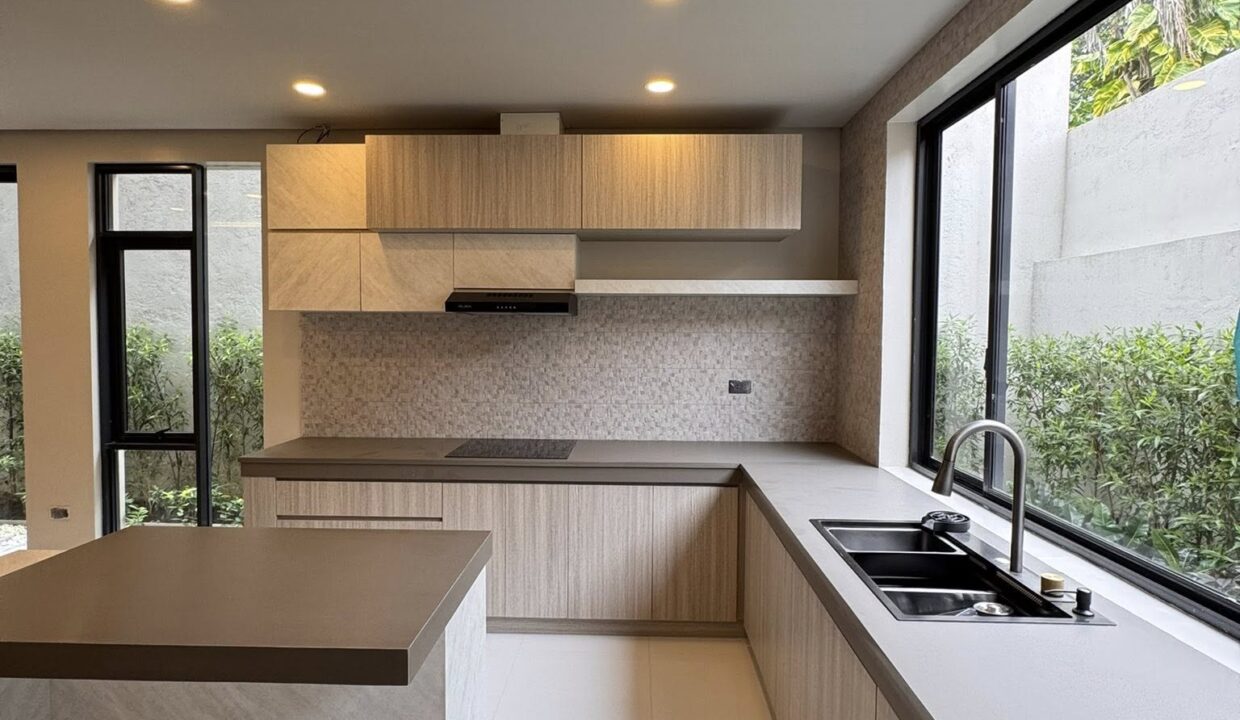 607955969_10241309887942327_2489224569781719961_n