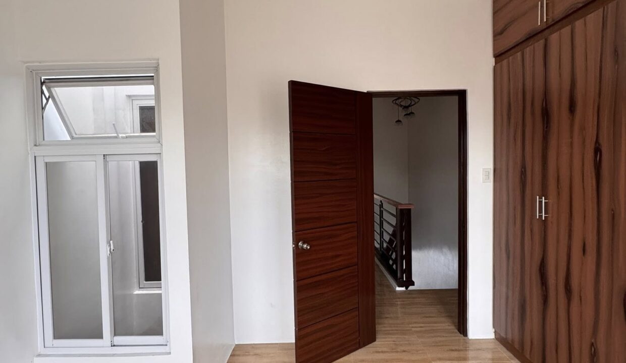 608896759_10241383676346991_2579703795933394775_n