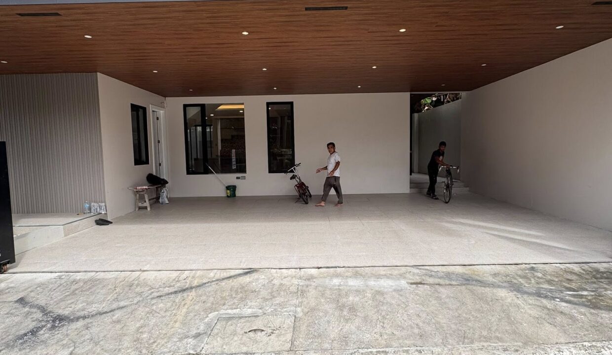 608926846_10241428547548743_3477266782695188314_n