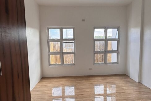 610717187_10241383695507470_6059188149200524256_n