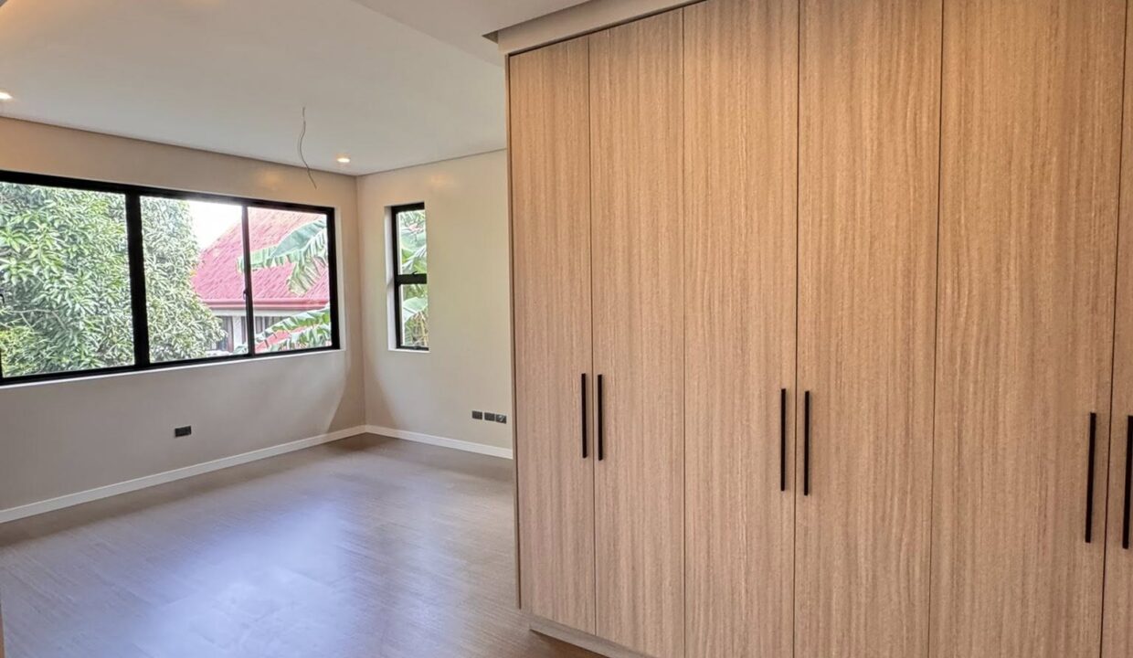 610916914_10241428558789024_6899742916727189291_n