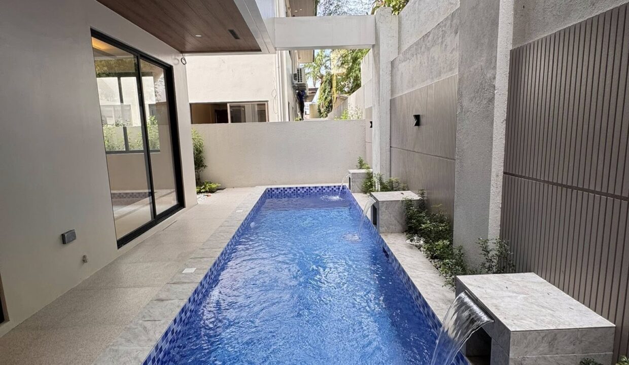 610988110_10241428550628820_4590240379537442746_n