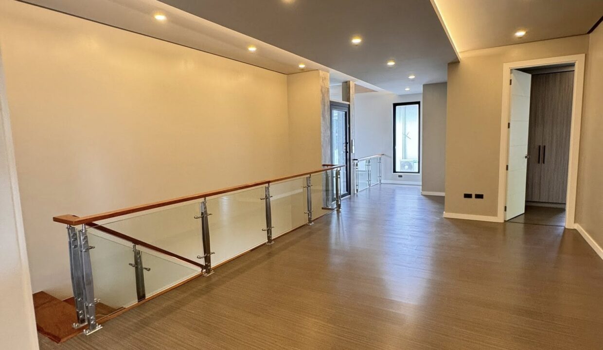 611227964_10241428623910652_6263693551182449470_n