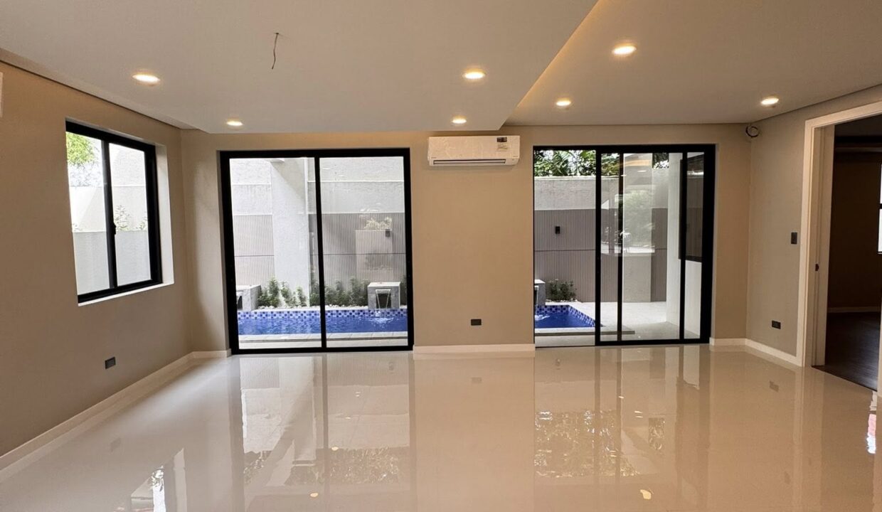 611765182_10241428549388789_6655174281110784941_n