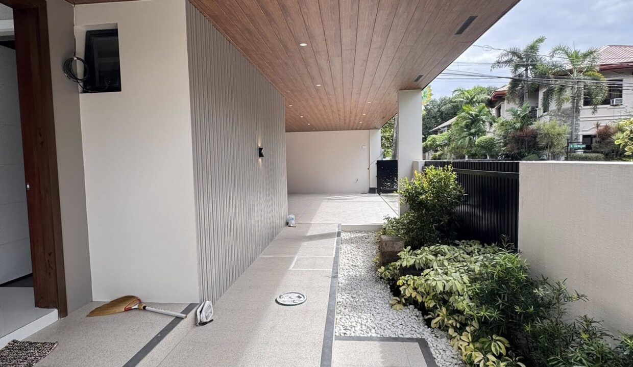 613207131_10241428496787474_6826415378280352902_n