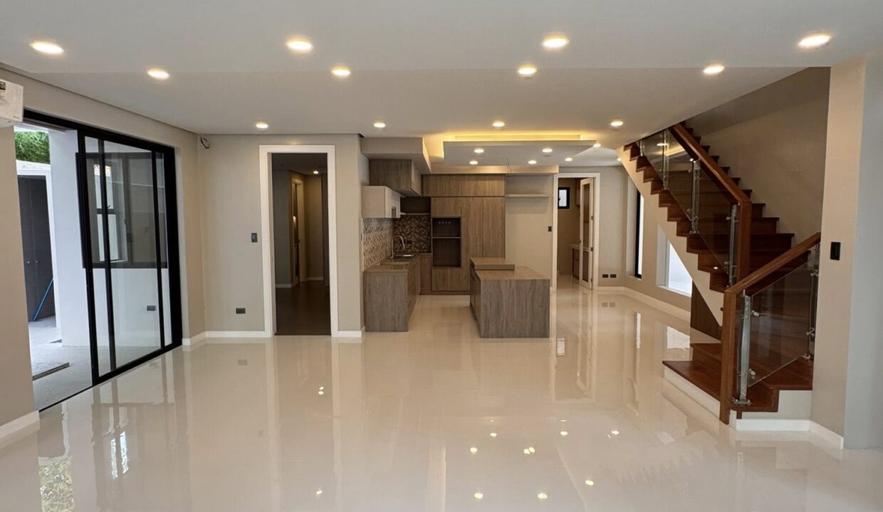 613671605_10241428552228860_7578441715470296801_n