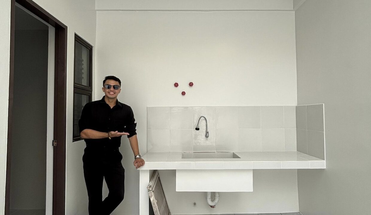 615342735_10241531794129843_6003966393213370696_n