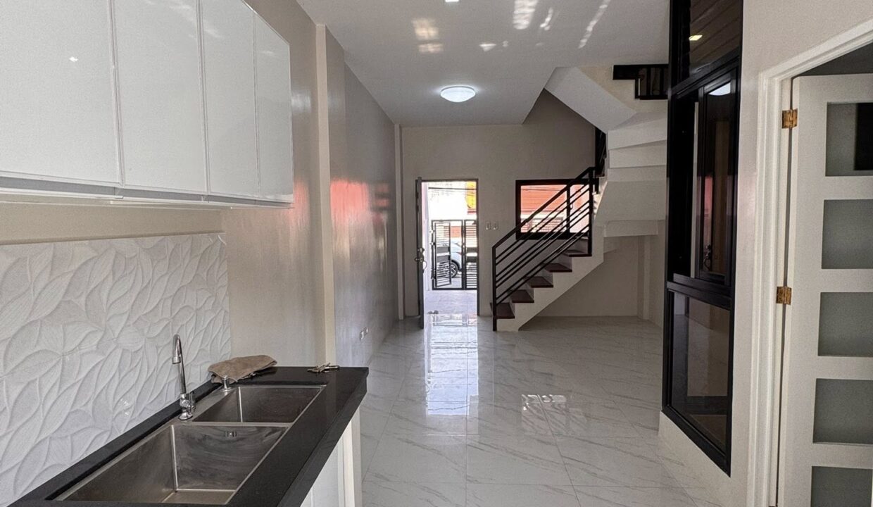 615710934_10241587870451716_4980096715940106633_n