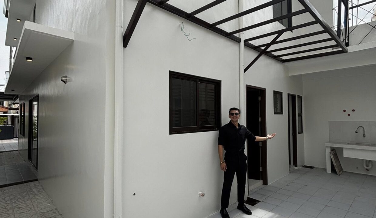 615773722_10241531802730058_2336607377221405010_n