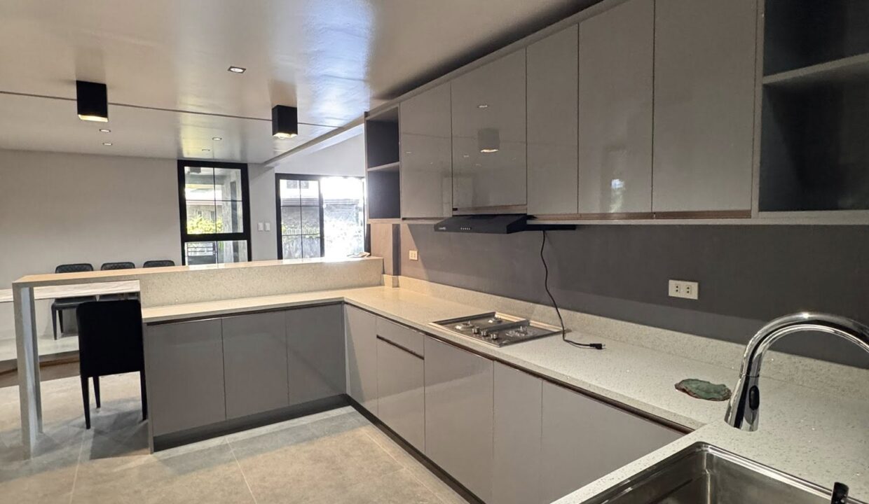 616097893_10241632094077279_3399667096943696280_n