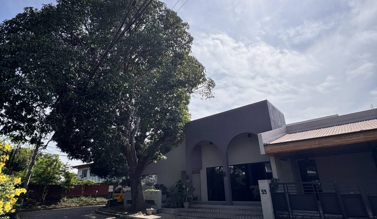 616841475_10241632091997227_1058965232251103870_n