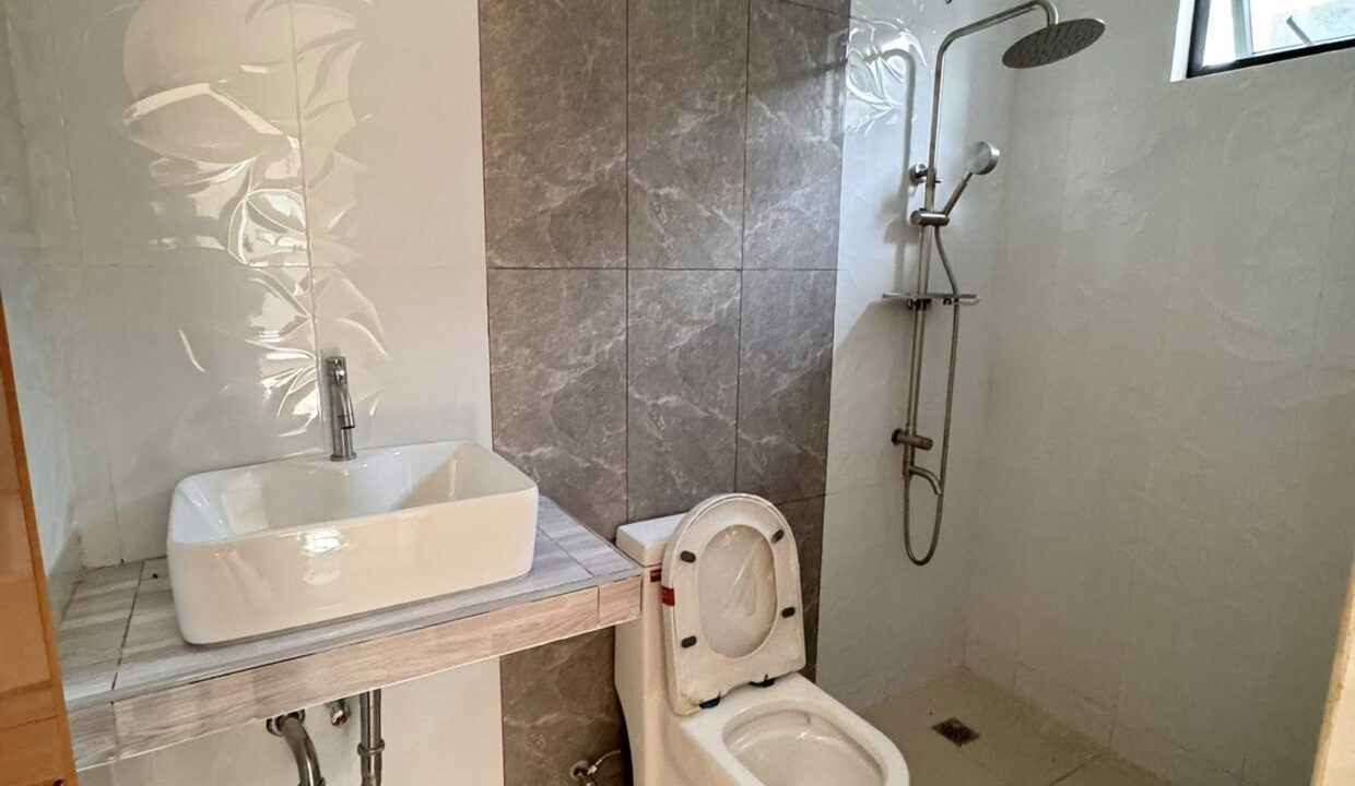 617469817_10241668735393289_8407799149621620794_n