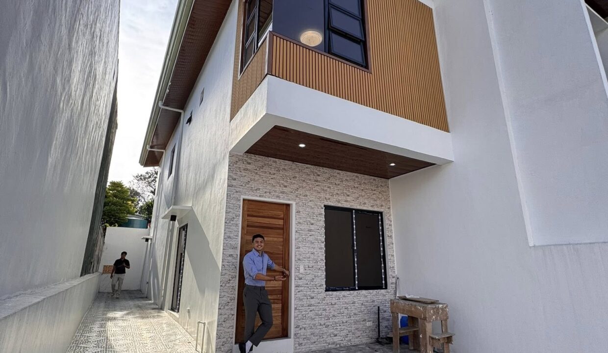 617499085_10241668731433190_5841210335187063577_n